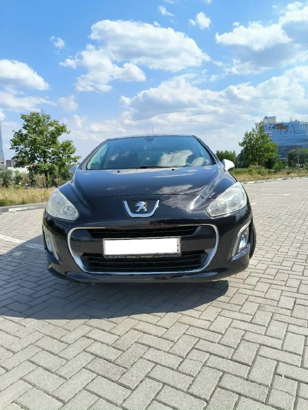 Продам личный автомобиль, peugeot 308 ( peugeot 308) 1.6 ат, 2011г. 189000 км. Г. Донецк. Технически исправен. По мотору менялись сальники коленвала, так же замена маслосьемные колпачки +предвидущий собственник менял цепь грм. По ходовой части были помееяны задние тормозные диски со ступичными подшипниками. С середины замена шаровых +стойки стабилизатора. Замена аккумулятора. Резина 2 комплекта. Лето новые только купили. Владельцы, я 4тая. На рос учете. Салон в хорошем состоянии. Коробка автомат. Сама машина опрятная. Но тоже отнеситесь с пониманием она не новая есть жизненные коцки и т. П. По всем вопросам отвечу. Цена: 580 000 руб. Без торга по вопросам +7949 363 20 09 алëна
📞 Звоните: +7(949)3632009 - фотография - 3