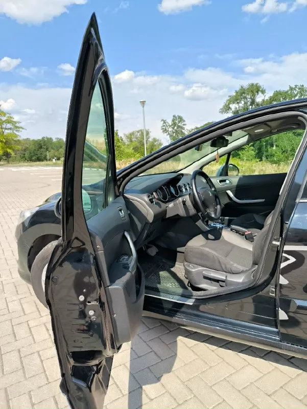 Продам личный автомобиль, peugeot 308 ( peugeot 308) 1.6 ат, 2011г. 189000 км. Г. Донецк. Технически исправен. По мотору менялись сальники коленвала, так же замена маслосьемные колпачки +предвидущий собственник менял цепь грм. По ходовой части были помееяны задние тормозные диски со ступичными подшипниками. С середины замена шаровых +стойки стабилизатора. Замена аккумулятора. Резина 2 комплекта. Лето новые только купили. Владельцы, я 4тая. На рос учете. Салон в хорошем состоянии. Коробка автомат. Сама машина опрятная. Но тоже отнеситесь с пониманием она не новая есть жизненные коцки и т. П. По всем вопросам отвечу. Цена: 580 000 руб. Без торга по вопросам +7949 363 20 09 алëна
📞 Звоните: +7(949)3632009 - фотография - 5