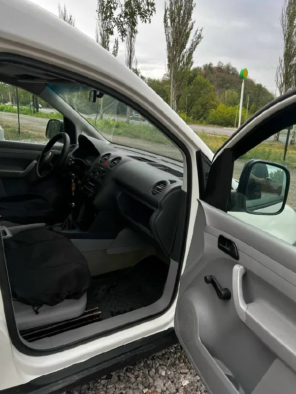 Продам volkswagen caddy 2004г, 1.9 турбины) в одних руках с 2018 года. По технической части все исправно, заводиться в любую погоду, двигатель масло не ест, не дымит. Кузов без дыр, но были подкрасы. Хорошая рабочая машинка. Переоформление без проблем, я хозяин ставил в том году на рф учет с днр. Осмотр макеевка. Цена 295.000₽ +79493233840
📞 Звоните: +7(949)3233840 - фотография - 3