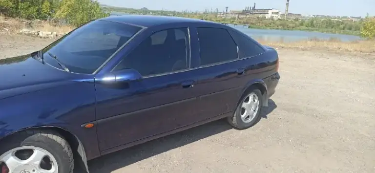 Продам машину
В моих руках последние 5 лет
Состояние хорошее 🔥
Opel вектра б
1996 Года выпуска
X18xe работает идеально, капиталил 3 года назад!
Едет очень хорошо!
Техническая часть без каких либо вопросов все что нужно было сделать, делал сразу не затягивал, денег в машину не жалел
Мккп - 5 ст. Все передачи на месте, без хрустов и воя
В круг закатана пленкой -35
Кузов выглядит просто шикарно, пол года назад полностью перекрашивался, и что нужно было подваривалось, делал для себя (продавать не собирался)
В живую выглядит лучше чем на фото
Комплектация
Кондиционер заправлен и дует отлично, 2 подушки безопасности, стеклоподъёмники
Сигнализация!
Также есть 2 комплект дисков!
И немного запчастей с донора!
Кто ищет себе идеальную машину по хорошей цене успевайте
Цена 480 000торг строго возле машины
Тел:
+79493266574
📞 Звоните: +7(949)3266574 - фотография - 4