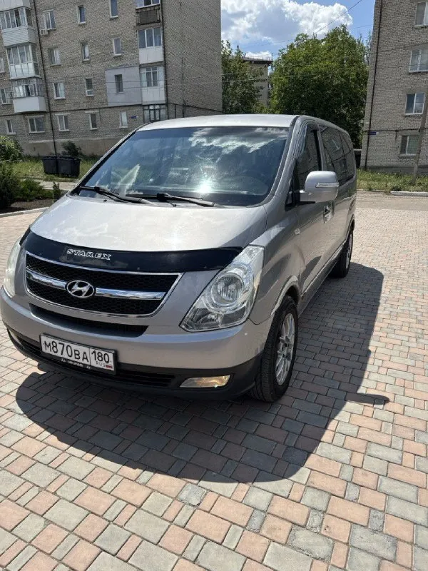 Продам hyundai grand starex 2011 г. В. Пробег после капремонта 4800-4900 км.
Машина покупалась для езды семье. Машина полностью обслужена. После полного капитального ремонта двигателя. Заменено в двигателе всё. А так же новая турбина, новый теплообменник и прочее…(звоните, по телефону расскажем подробнее)масло, фильтры после первой обкатки заменили.   Масло  заливалось только оригинальное. В машину под заказ шили чехлы, эво коврики. Под чехлами сиденья как новые, летняя резина на 17 титанах, зимняя на дисках16.прошли по одному сезону. Так же отдам масло и новые фильтры для будущей замены. Стоит хорошая дорогая сигнализация с автозапуском star line. . Салон чистый, аккуратный. Коробка автомат. . Не требует вложений никаких! От слова совсем!!! В машину влаживали не жалея. По технической части, машина в идеале. 👌 цена 1850000.без торга! +79495585015.пишите, звоните, также могу показать онлайн. Уверенны на 100%- вы не разочаруетесь в
📲 Tg: виктория
📞 Звоните: +7(949)5585015 - фотография - 1