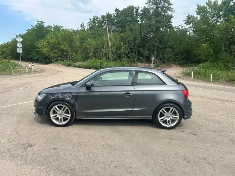 Продам audi a1 2011 год.
Маневренный и комфортный автомобиль, привлекает взгляд окружающих. Хорошая комплектация, два комплекта резины - новые.
Пробег 180.000 км.
По авто многое сделано ✔
Вопросы по телефону + 7-949-311-68-98 даниил (telegram на этом же номере)
Цена : 950.000 руб. + торг

📞 Звоните: +7(949)3116898 - фотография - 4