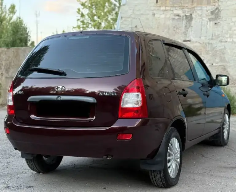 В продаже ba3-111740 lada kalina, 2012 года выпуска, цена 365 000 тысяч
Два владельца за всю историю авто
Без дтп|
Оригинальный, родной пробег
Все стёкла заводские. Телефон +79494728947, (включая лобовое).
В красивом цвете"портвеин"
В живую смотрится еще красивее чем на фотографии.
Просторный, комфортный салон(не просижен, не прокурен)
Большой, вместительный багажник.
Произведена антикоррозийная обработка днища и порогов!
,Ц/3,атермальное остекление, два
Стеклоподьемника, эур, туманки, музыка, кондици
Онер(заправлен!!!работает!!!кузов весь ровный. Без
Намека на ржавчину. Герметики заводские, оптика и остекление оригинал. Дно, пороги в отличном состоянии. Коробка не гудит не вылетает. Технически без вложений. Двигатель надежный и тяговитый 1.4
,16 Клапанный"на 89 лошадей. При обрыве ремня клапана не гнет. Маленикий налог плюс хорошая динамика. Стоит свежая летняя резина!!!. Состояние сел завел и поехал в кругосветку остальное по телефону. Торг есть но только после осмотра автомобиля. . - фотография - 7