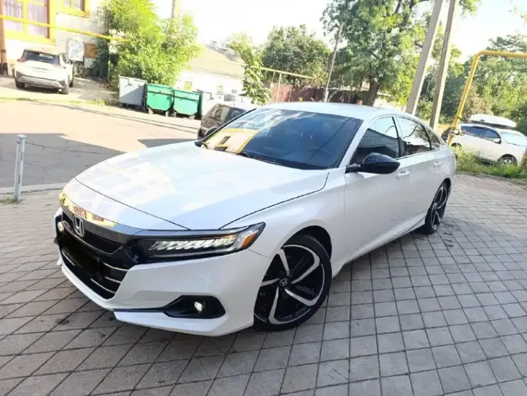 Продам 🔥🔥🔥
Honda accord
2020Г.
1.5Л
Автомат
Пробег 70тыс. Км
🔥2.2Млн ₽
Vin: 1hgcv1f39ma028533
Тел. +79493819924
Телег. +79493819924 - фотография - 1