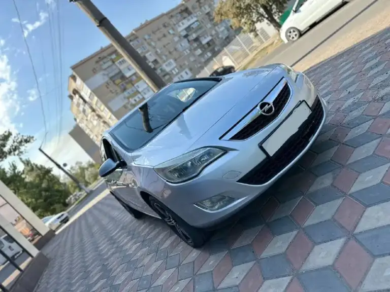Продам opel astra j 2010 года.
. Машина в отличном состоянии, хорошая комплектация, с мульти-рулем, медиа, климат контролем. Двигатель работает ровно. Стоит гбо. Ходовая не стучит, не гремит.
Цена : 600.000р торг реальному покупателю на месте.
+79498338984 ( Есть телеграмм на этом номере. )
+79495234618 - фотография - 1
