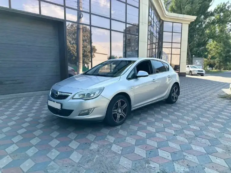 Продам opel astra j 2010 года.
. Машина в отличном состоянии, хорошая комплектация, с мульти-рулем, медиа, климат контролем. Двигатель работает ровно. Стоит гбо. Ходовая не стучит, не гремит.
Цена : 600.000р торг реальному покупателю на месте.
+79498338984 ( Есть телеграмм на этом номере. )
+79495234618 - фотография - 3