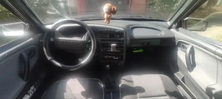 Продам ваз 2115 двигатель 1.6 2007г родной пробег 174тыс. Автомобиль в хорошем состоянии, на уверенном ходу двигатель работает хорошо, не дымит, не троит, масло не ест. Кпп не гудит, не хрустит, не выбивает. Дно, пороги, стаканы целые. Лкп жучки присутствуют, как на фото так и в жизни. Ходовая не стучит, не гремит. На хорошей летней резине. Электрика вся исправна, все работает все светится все включается. Бортовой компьютер очень хороший, с голосом и ручными настройками. Led туманки, 2 стеклоподъёмника, стоит хорошая музыка, сигнализация, центральный замок, иммобилайзер активирован(противоугонная система)- два чипа, два комплекта ключей, салон ухоженный, пластик в отличном состоянии, сиденья не порваны, не протëртые, не просевшие. Осмотр г. Макеевка продажа с переоформлением, я хозяин цена 250 т. Р. +79495056102
📞 Звоните: +7(949)5056102 - фотография - 6
