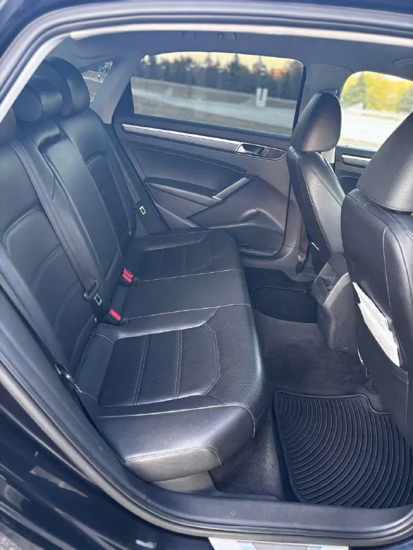Родам volkswagen passat nms 2016года!

Пробег: 159.000 км

Двигатель 1.8 турбо, работает ровно, полностью обслужен, масло не берет!

Коробка автомат переключает идеально, никаких пинков и рывков, недавно была замена масла, ходовая абсолютно новая.

Автомобиль в отличной комплектации: кожаный салон, хорошая музыка, мульти руль, электро регулировки сидений, делалась в круг шумоизоляция!

Реальному покупателю торг!

Осмотр донецк

Цена: 1.900.000₽

☎️ +7 (949) 513-67-76 - фотография - 7