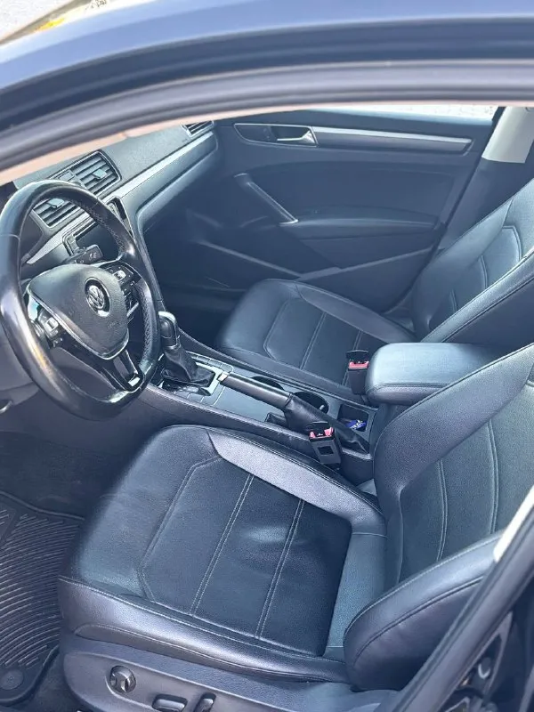 Родам volkswagen passat nms 2016года!

Пробег: 159.000 км

Двигатель 1.8 турбо, работает ровно, полностью обслужен, масло не берет!

Коробка автомат переключает идеально, никаких пинков и рывков, недавно была замена масла, ходовая абсолютно новая.

Автомобиль в отличной комплектации: кожаный салон, хорошая музыка, мульти руль, электро регулировки сидений, делалась в круг шумоизоляция!

Реальному покупателю торг!

Осмотр донецк

Цена: 1.900.000₽

☎️ +7 (949) 513-67-76 - фотография - 9