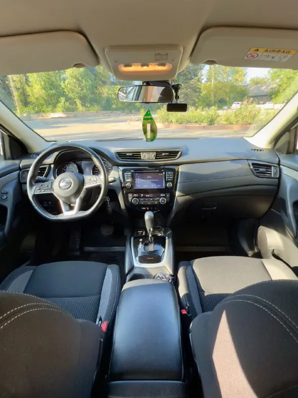 Продаю nissan qashqai j11 2019 года выпуска. Двигатель 2.0, коробка cvt.
Пробег 85 тыс. Км.
Автомобиль в очень хорошем состоянии, технически полностью обслужен.
Два комплета ключей. Сигнализация с автозапуском. Вложений не требует.
Комплектация:
- Обогрев передних и задних сидений
- Климат-контроль двухзонный
- Коммуникационная система bluetooth
- Линейный аудиовход aux
- Вход для подключения usb-устройств и ipod / iphone
- Аудиосистема с am/fm/cd/mp3 проигрывателем
- Антенна «акулий плавник»
- Антиблокировочная система тормозов (abs)
- Система курсовой устойчивости (esp)
- Датчики парковки спереди и сзади
- Система помощи при экстренном торможении nissan brake assist
- Система помощи при движении на подъеме (hsa)
- Электронная система распределения тормозных сил (ebd)
- Система активного торможения двигателем (aeb)
- Система активного контроля траектории движения (atc)
- Система гашения колебаний кузова (arc)
- Передние противотуманные фары
- Задни
📞 Звоните: +7(949)3557213 - фотография - 10