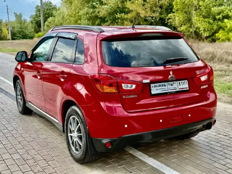 Mitsubishi asx 2014 года выпуска, 1.6 бензин механика, автомобиль в идеальном состоянии! Без намека на ржавчину по кузову без вмятин и царапин! Двигатель ходовая кпп в отличном состоянии! Автомобиль обслуживается каждые 7 тыс км! Салон как новый! В хорошей комплектации есть все для комфортной езды! На механике самая полная! Резина новая! Автомобиль покупался новым в ростове на дону! Не москва не питер ржавчины на автомобиле нету! Два комплекта ключей все заказы нарядов сервисные книжки! Срочно юридически кристально чистая без обременений и штрафов любое оформление! Срочно все вопросы по телефону звонить в любое время! Цена 985 000 тыс руб! Осмотр город донецк! +7949-401-03-58
+7949-401-03-61
📞 Звоните: +7(949)4010358 - фотография - 4
