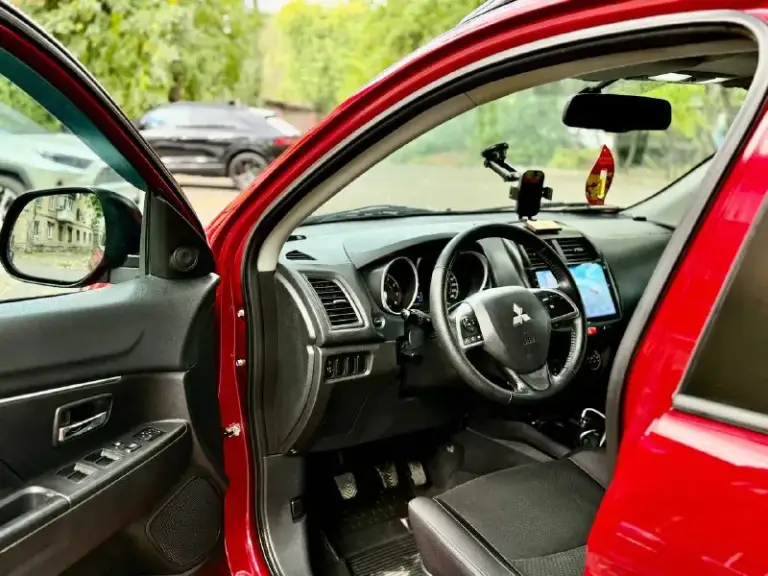 Mitsubishi asx 2014 года выпуска, 1.6 бензин механика, автомобиль в идеальном состоянии! Без намека на ржавчину по кузову без вмятин и царапин! Двигатель ходовая кпп в отличном состоянии! Автомобиль обслуживается каждые 7 тыс км! Салон как новый! В хорошей комплектации есть все для комфортной езды! На механике самая полная! Резина новая! Автомобиль покупался новым в ростове на дону! Не москва не питер ржавчины на автомобиле нету! Два комплекта ключей все заказы нарядов сервисные книжки! Срочно юридически кристально чистая без обременений и штрафов любое оформление! Срочно все вопросы по телефону звонить в любое время! Цена 985 000 тыс руб! Осмотр город донецк! +7949-401-03-58
+7949-401-03-61
📞 Звоните: +7(949)4010358 - фотография - 6