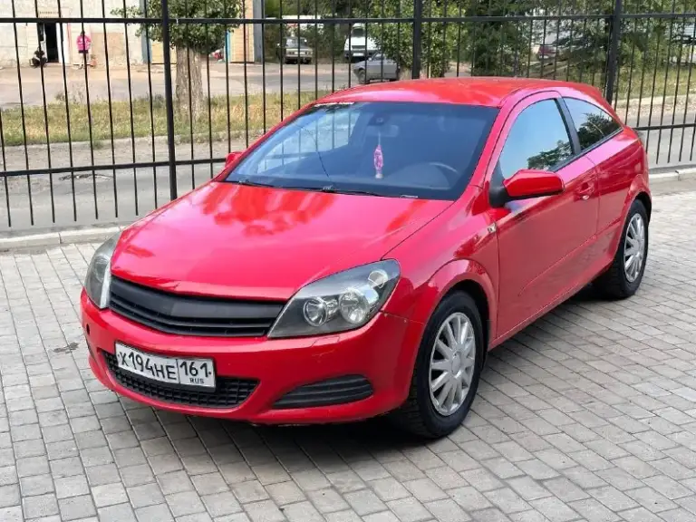 Продам opel astra h gtc 2007 года выпуска мотор 1.6 самый надежный и неприхотливый в линейке. Коробка автомат. Автомобиль в достойном техническом состоянии, мотор работает равно, не троит, не дымит, масло не кушает, тянет отлично. Коробка без нареканий, без пинков, рывков плавно переключает все скорости. По ходовой без посторонних звуков, уверенно стоит на дороге, тормоза хорошие, ручник держит. Климат-контроль исправен, холодит очень хорошо. В данный момент автомобиль без вложений, на бодром уверенном ходу. Все документы на руках стс, птс, дкп, оформление без проблем. Цена:420000 р. Торг около автомобиля. Территориально нахожусь в городе макеевка. Телефон для связи: +7 949 393 58 25 +7 901 744 57 33
📞 Звоните: +7(949)3935825 - фотография - 1