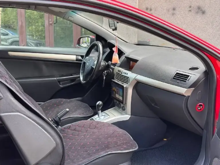 Продам opel astra h gtc 2007 года выпуска мотор 1.6 самый надежный и неприхотливый в линейке. Коробка автомат. Автомобиль в достойном техническом состоянии, мотор работает равно, не троит, не дымит, масло не кушает, тянет отлично. Коробка без нареканий, без пинков, рывков плавно переключает все скорости. По ходовой без посторонних звуков, уверенно стоит на дороге, тормоза хорошие, ручник держит. Климат-контроль исправен, холодит очень хорошо. В данный момент автомобиль без вложений, на бодром уверенном ходу. Все документы на руках стс, птс, дкп, оформление без проблем. Цена:420000 р. Торг около автомобиля. Территориально нахожусь в городе макеевка. Телефон для связи: +7 949 393 58 25 +7 901 744 57 33
📞 Звоните: +7(949)3935825 - фотография - 8
