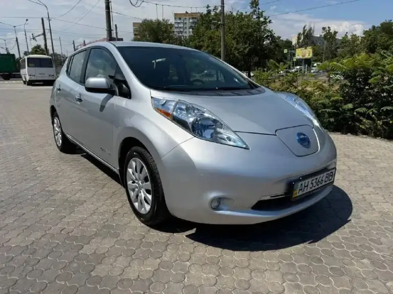 ✅Марка: nissan лиф ✅цена:750000₽ ✅город:мариуполь ✅год выпуска:2013 ✅пробег:55500 км. ✅двигатель:электро ✅кпп:автомат ✅второй собственник ✅вин:1n4azocp3dc425600 ✅телефон:+79497125501 антон. ✅описание:продам хороший автомобиль в шикарном состоянии!вложений не требует. Батарея в отличном состоянии! Запас хода 130 км.
📞 Звоните: +7(949)7125501 - фотография - 1