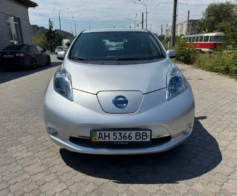 ✅Марка: nissan лиф ✅цена:750000₽ ✅город:мариуполь ✅год выпуска:2013 ✅пробег:55500 км. ✅двигатель:электро ✅кпп:автомат ✅второй собственник ✅вин:1n4azocp3dc425600 ✅телефон:+79497125501 антон. ✅описание:продам хороший автомобиль в шикарном состоянии!вложений не требует. Батарея в отличном состоянии! Запас хода 130 км.
📞 Звоните: +7(949)7125501 - фотография - 2