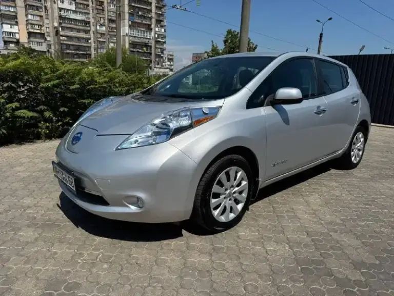 ✅Марка: nissan лиф ✅цена:750000₽ ✅город:мариуполь ✅год выпуска:2013 ✅пробег:55500 км. ✅двигатель:электро ✅кпп:автомат ✅второй собственник ✅вин:1n4azocp3dc425600 ✅телефон:+79497125501 антон. ✅описание:продам хороший автомобиль в шикарном состоянии!вложений не требует. Батарея в отличном состоянии! Запас хода 130 км.
📞 Звоните: +7(949)7125501 - фотография - 3