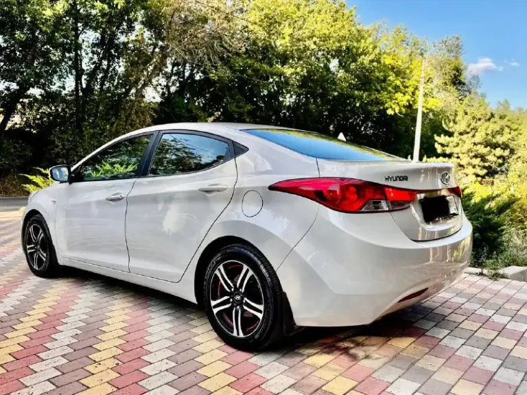 Продам hyundai elantra
2014 Года.
1 Хозяин, брал с салона!
1.6 Коробка автомат
158. Тыс родного пробега!!!
Чистый кореец
Машина полностью в родной краске.
Все стекла родные!
Обслуживалась с момента покупки на одном сервисе!
Двигатель без нареканий, масло менялось каждые 6 тыс. Км!
Коробка без нареканий!
Установлен четвёртое поколение итальянский газ пропан.
Комплектация: мультируль, электро зеркала, 4 стеклоподъёмника, кондиционер холодит хорошо, подогрев сидений, бортовой компьютер, экран, туманки, led-фары, круиз контроль

Салон в очень хорошем состоянии!
Резина. Лета навая гаражное хранение цена 1 200000 руб. Телефон +7 949 484 37 35 - фотография - 6