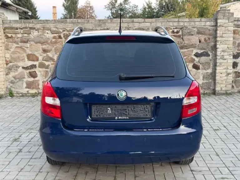 ✅ Skoda fabia универсал
✅Куплена новой в салон(не пригон!)
✅ 1.4
✅Бензин
✅Год выпуска 2011
✅Пробег 198 тыс. Км
✅Гаражное хранение
✅Авто без дтп!
✅Без коррозии!!!
Комплектация
✅Климат контроль
✅Подушки безопасности
✅Эл. Регулеровка зеркал
✅Бортовой компьютер
✅Корректор фар
✅Расход топлива трасса 5.5/ город 6.5
🔥В подарок новому владельцу
✅Полный бак топлива
✅Полное сопровождение в мрэо
🔥 Донецк стоимость 675.000.₽🔥
(Возможен обмен, на обмен дороже! Или оценивайте ваши авто адекватно)
Тел. +7949-50-800-60
📲 Tg: @favorite_lada_dpr
📞 Звоните: +7(949)5080060 - фотография - 6