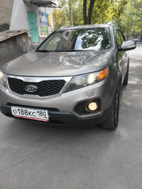 Kia sorento официал, рестайлинг! 2012 год двигатель 2.4 бензин коробка автомат пробег 193 тыс, км. Родной пробег !автомобиль в отличном состоянии. Абсолютно не какого вложения не требует ! Кузов без дтп ! Максимальная комплектация, бесключевой доступ (start-stop) кожаный салон, датчики света и дождя, парктроник и многое другое ! С документами все в порядке могу присутствовать в мрэо для полного переоформления ! Я хозяин авто! Цена. 1.397тыс. ₽ звоните остальное по +7(949)522-32-93
📞 Звоните: +7(949)5223293 - фотография - 1