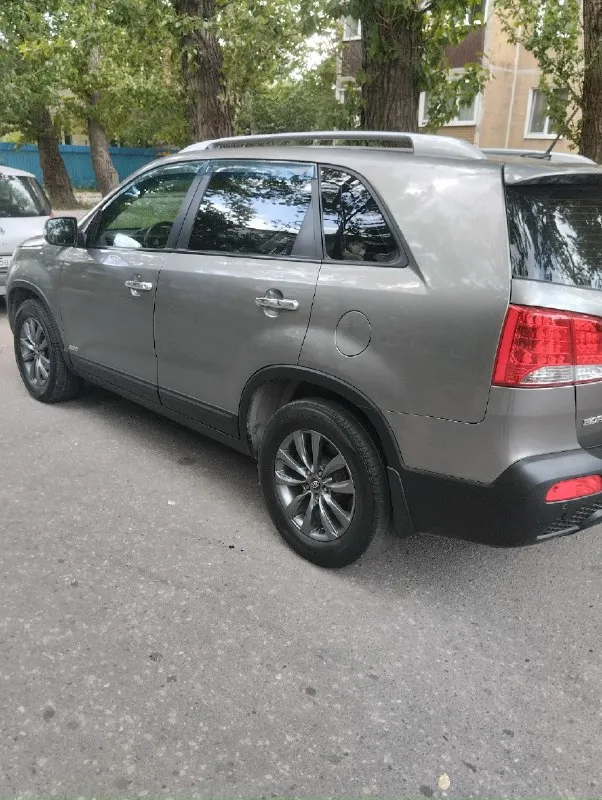 Kia sorento официал, рестайлинг! 2012 год двигатель 2.4 бензин коробка автомат пробег 193 тыс, км. Родной пробег !автомобиль в отличном состоянии. Абсолютно не какого вложения не требует ! Кузов без дтп ! Максимальная комплектация, бесключевой доступ (start-stop) кожаный салон, датчики света и дождя, парктроник и многое другое ! С документами все в порядке могу присутствовать в мрэо для полного переоформления ! Я хозяин авто! Цена. 1.397тыс. ₽ звоните остальное по +7(949)522-32-93
📞 Звоните: +7(949)5223293 - фотография - 8