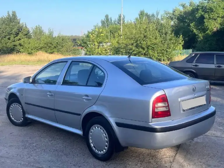 Продаётся skoda octavia tour 2008
- Двигатель: 1.6 mpi (102 л. С. ), бензин, газ (вписан)
Состояние:
- Технически исправна, ржавчин - коррозии и тд нету!
- Регулярное то, свежие расходники (масло, фильтры, тормоза и т. Д. )
- Кондиционер заправлен, работает отлично электростеклоподъёмники, центральный замок, abs, подушки безопасности.
- Приятная музыка, опрятный чистый салон
- Зимняя резина в комплекте.
Цена: 530.000 торг присутствует
📞 Контакты: +79495584328 - +79497414501
📍 Место осмотра: донецк
📞 Звоните: +7(949)5584328 - фотография - 4
