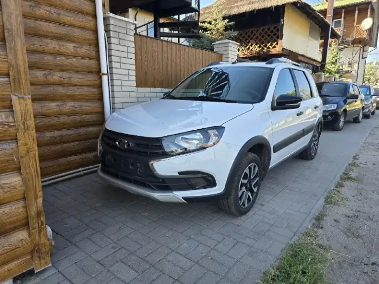 Продам ваз granta cross автомобиль новый, бензин 1.6.8 кл. На 90 л. С. Штатная магнитола, подогрев сидений, электро усилитель, кондиционер, сигнализация с обратной связью, электро зеркала, стеклоподъёмники, две подушки безопасности, полностью обесшумлена, защита двигателя, сетка радиатора, коврики в салон+багажник, тонировка, набор автомобилиста. Полный бак бензина в подарок.
Тел: +79490454847
₽ 1 190 000
📞 Звоните: +7(949)0454847 - фотография - 1