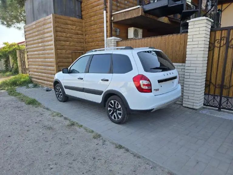Продам ваз granta cross автомобиль новый, бензин 1.6.8 кл. На 90 л. С. Штатная магнитола, подогрев сидений, электро усилитель, кондиционер, сигнализация с обратной связью, электро зеркала, стеклоподъёмники, две подушки безопасности, полностью обесшумлена, защита двигателя, сетка радиатора, коврики в салон+багажник, тонировка, набор автомобилиста. Полный бак бензина в подарок.
Тел: +79490454847
₽ 1 190 000
📞 Звоните: +7(949)0454847 - фотография - 3