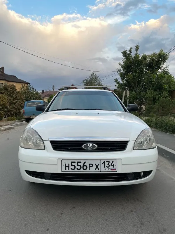 Lada priora ваз 2170 1.6 (16 клп) 2010 год
Цена: 375.000₽
Номер: +79490943685
Продам белый вагончик лада приора. Машина в хорошем состоянии, по кузову ровненькая выглядит отлично, негнилая. По днищу порогам, стаканам и порогам вопросов нет, все четко, хорошая рабочая вместительная машина. По технике бодрая движок тянет, коробка все передачи включает. По электрике все, что нужно работает, птфки, музыка, два эсп, электрорегулировка зеркал, корректор фар. Комплектация базовая. Салон светлый велюр, после химчистки. Свежая летняя резина на дисках. Была недавно замена основного радиатора охлаждения, соответственно свежий антифриз, машина не греется, не закипает. - фотография - 4