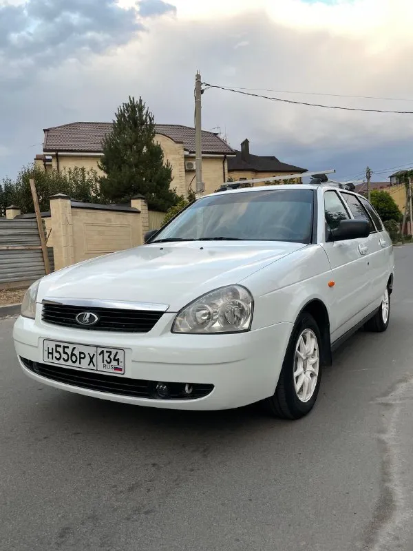 Lada priora ваз 2170 1.6 (16 клп) 2010 год
Цена: 375.000₽
Номер: +79490943685
Продам белый вагончик лада приора. Машина в хорошем состоянии, по кузову ровненькая выглядит отлично, негнилая. По днищу порогам, стаканам и порогам вопросов нет, все четко, хорошая рабочая вместительная машина. По технике бодрая движок тянет, коробка все передачи включает. По электрике все, что нужно работает, птфки, музыка, два эсп, электрорегулировка зеркал, корректор фар. Комплектация базовая. Салон светлый велюр, после химчистки. Свежая летняя резина на дисках. Была недавно замена основного радиатора охлаждения, соответственно свежий антифриз, машина не греется, не закипает. - фотография - 6