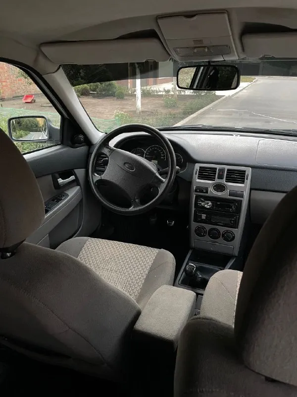 Lada priora ваз 2170 1.6 (16 клп) 2010 год
Цена: 375.000₽
Номер: +79490943685
Продам белый вагончик лада приора. Машина в хорошем состоянии, по кузову ровненькая выглядит отлично, негнилая. По днищу порогам, стаканам и порогам вопросов нет, все четко, хорошая рабочая вместительная машина. По технике бодрая движок тянет, коробка все передачи включает. По электрике все, что нужно работает, птфки, музыка, два эсп, электрорегулировка зеркал, корректор фар. Комплектация базовая. Салон светлый велюр, после химчистки. Свежая летняя резина на дисках. Была недавно замена основного радиатора охлаждения, соответственно свежий антифриз, машина не греется, не закипает. - фотография - 9