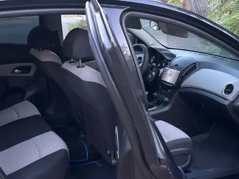 Доброго времени суток. 🖐🏻
Продаю chevrolet cruze рестайлинг /2012/1.6.🚘
Пробег169.000✅
В хорошем состояние!✅
По кузову без рыжиков и гнили✅
Двигатель в норме, работает ровно и четко масло не ест✅
Коробка в норме ✅
Ходовая обслужена✅
Все масла фильтра и жидкости менялись в вовремя✅
Автомобиль достоин вашего внимания.
Осмотр г. Донецк
Цена:685.000💸
Торг у капота❗️
Связь: +79494493580
📲 Tg: александр
📞 Звоните: +7(949)4493580 - фотография - 7