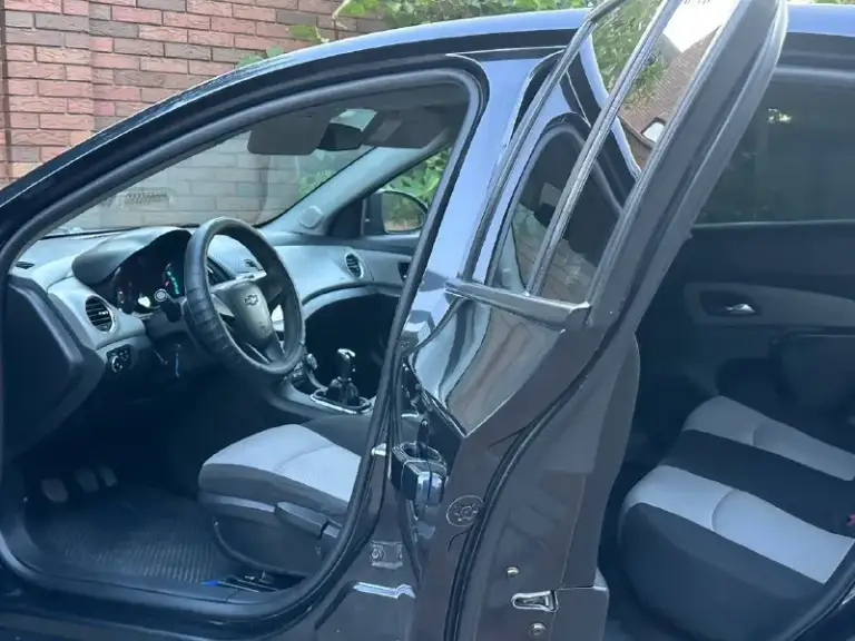 Доброго времени суток. 🖐🏻
Продаю chevrolet cruze рестайлинг /2012/1.6.🚘
Пробег169.000✅
В хорошем состояние!✅
По кузову без рыжиков и гнили✅
Двигатель в норме, работает ровно и четко масло не ест✅
Коробка в норме ✅
Ходовая обслужена✅
Все масла фильтра и жидкости менялись в вовремя✅
Автомобиль достоин вашего внимания.
Осмотр г. Донецк
Цена:685.000💸
Торг у капота❗️
Связь: +79494493580
📲 Tg: александр
📞 Звоните: +7(949)4493580 - фотография - 8
