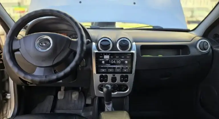 Продаю автомобиль полностью обслужен lada largus 2018 года. В отличном состоянии. Без дтп. В родном окрасе. Салон чистый ухоженный. Мотор 1.6 механика по тех части всё в норме, кондиционер работает. Автотека все отметки зелёные. Пробег родной 124000. Звонить только реальным покупателям. По номеру телефона +79496167298 продажа с полным переоформлением. Осмотр г. Донецк по договорённости. Цена 790000 - фотография - 7