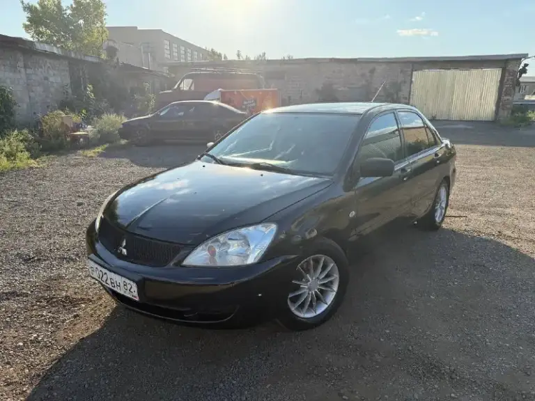 Продам mitsubishi lancer 9 2006 г. В.
Пробег: 264.000 км
Объем: 1.6 ат
Цена: 300000 пока есть мой вариант
Контакты: +79496990216
В техническом плане без нареканий, по кузову есть возрастные проблемы они видны на фото. По электрике все работает.
- Мультимедиа с блютуз;
- Подогрев передних сидений, заднего стекла, зеркал заднего вида;
- 4 Стеклоподъемника;
- Кожаный руль; - фотография - 1