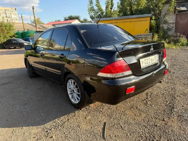 Продам mitsubishi lancer 9 2006 г. В.
Пробег: 264.000 км
Объем: 1.6 ат
Цена: 300000 пока есть мой вариант
Контакты: +79496990216
В техническом плане без нареканий, по кузову есть возрастные проблемы они видны на фото. По электрике все работает.
- Мультимедиа с блютуз;
- Подогрев передних сидений, заднего стекла, зеркал заднего вида;
- 4 Стеклоподъемника;
- Кожаный руль; - фотография - 3