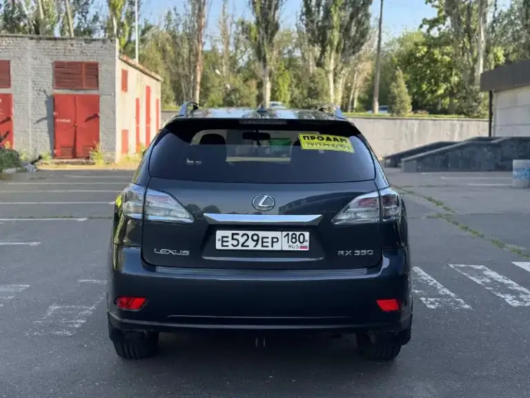 Продам lexus rx 350
2009 Год
Цена: 1млн790тыс рублей
Двигатель:3.5 бензин на полном приводе
Коробка: автомат
Пробег 256 тыс
Aвтомобиль не трeбует вложений!хоpошая комплeктация: без ключевой доступ, start stop, люк, подогрев и обдув сидений, памят и электропривод сидений, двухзонный климат, электропривод руля, электропривод багажника, обогрев зеркал, авто затемнение зеркала заднего вида, камера заднего вида. Новая летняя резина.
По технической части автомобиль в идеальном состоянии! Двигатель, коробка работают идеально, никаких ошибок. По ходовой части все отлично.
Осмотр г. Донецк центр
На обмен цена дороже.
Тел: +79493440984
📲 Tg: юра гузь
📞 Звоните: +7(949)3440984 - фотография - 5