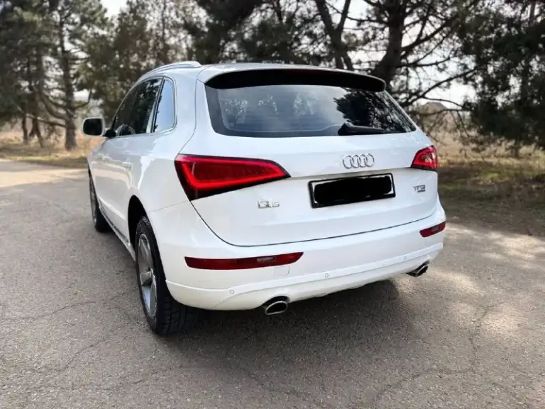 Audi q5 quattro 2014

Автомобиль в идеальном состоянии.
Без дтп.
Птс оригинал!
За все время всего один владелец, очень бережная эксплуатация.

Мотор установили абсолютно новый( не путать с контрактным, все документы и чеки есть. )
Масло не расходует совсем!
Коробка полноценный 8-ми ступенчатый автомат
По ходовой части нет ни единого шума.

Салон в отличном состоянии. Нет ни дыр ни потертостей.
Все функции исправно работают.

Комплектация:
Климат контроль
Круиз контроль
Датчики света и дождя
Омыватель фар
Парктроники
Удержание в полосе
Премиальная музыка audi concert!
8 Колонок + сабвуфер.
Электро-привод багажника
Передний электопривод сидений
Подогревы сидений, стекл, форсунок омывателя и зеркал.
Адаптивный ксеноновый свет фар.
2 Ключа.

1 780. 000
Торг.

📞 Феникс : +7 (949) 440-89-85 - фотография - 6