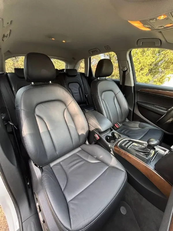 Audi q5 quattro 2014

Автомобиль в идеальном состоянии.
Без дтп.
Птс оригинал!
За все время всего один владелец, очень бережная эксплуатация.

Мотор установили абсолютно новый( не путать с контрактным, все документы и чеки есть. )
Масло не расходует совсем!
Коробка полноценный 8-ми ступенчатый автомат
По ходовой части нет ни единого шума.

Салон в отличном состоянии. Нет ни дыр ни потертостей.
Все функции исправно работают.

Комплектация:
Климат контроль
Круиз контроль
Датчики света и дождя
Омыватель фар
Парктроники
Удержание в полосе
Премиальная музыка audi concert!
8 Колонок + сабвуфер.
Электро-привод багажника
Передний электопривод сидений
Подогревы сидений, стекл, форсунок омывателя и зеркал.
Адаптивный ксеноновый свет фар.
2 Ключа.

1 780. 000
Торг.

📞 Феникс : +7 (949) 440-89-85 - фотография - 9
