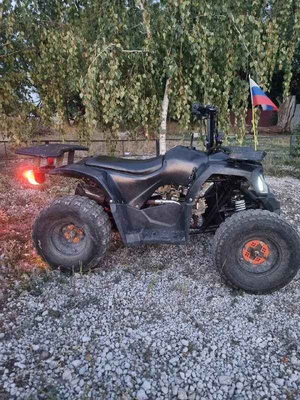 Продам! -квадро детский, 125 кубов, едет отлично, коробка автомат, передние тормоза барабанные, тросиковые, задние дисковые гидравлические, цена 70000р, торг. +79490140142 макеевка
📞 Звоните: +7(949)0140142 - фотография - 5