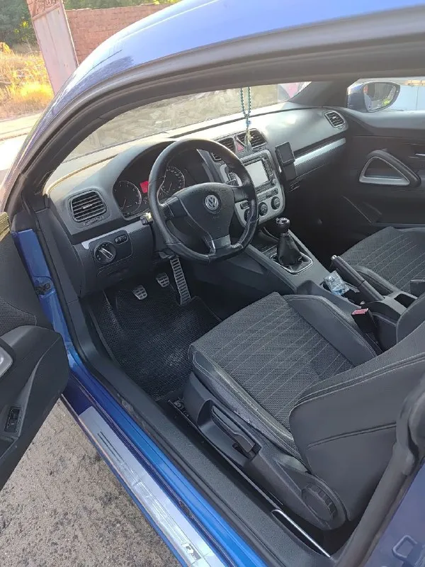 Продаю пушку на механике!!!
Volkswsgen scirocco он же гольф
Машина эмоция для города аппарат супер управляется и едет очень круто лошадей хватает.
Я владею больше года
Состояние хорошее все стекла родные, масло не доливаю кондер работает
Новый владелец будет очень доволен!
Прошу за машину 830т.
Будут вопросы звоните
+79497378148 - фотография - 4