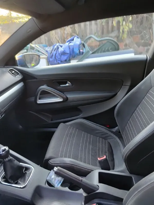 Продаю пушку на механике!!!
Volkswsgen scirocco он же гольф
Машина эмоция для города аппарат супер управляется и едет очень круто лошадей хватает.
Я владею больше года
Состояние хорошее все стекла родные, масло не доливаю кондер работает
Новый владелец будет очень доволен!
Прошу за машину 830т.
Будут вопросы звоните
+79497378148 - фотография - 5