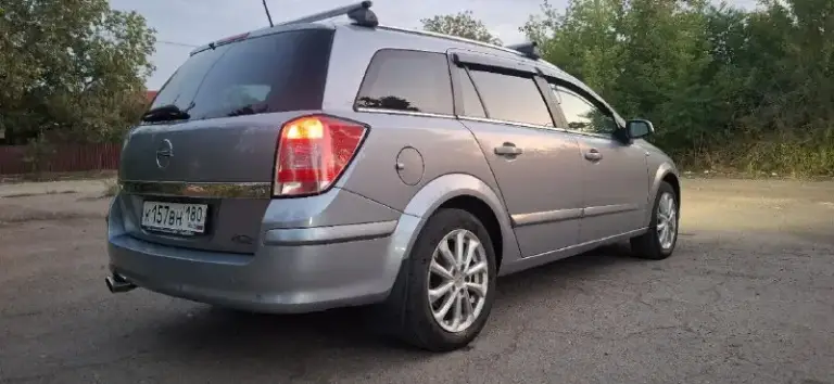 Продам opel astra h
Универсал.
Год выпуска 2005г.   Обьем 1,8л. Мкпп, бензин/газ. Газ вписан.
В хорошем тех. Состоянии.
По ходовой части  вопросов нет ( все меняется во время). По двигателю всё отлично,   работает как часики.
Электростеклоподъёмники,   эл. Регулировка зеркал, подогрев зеркал, климат работает.

Более подробно расскажу по телефону
+79498435616
Документы чистые.
Цена 510тыс (торг у капота, полное переоформление)
Машину можно посмотреть -в г. Донецк. - фотография - 4