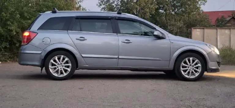 Продам opel astra h
Универсал.
Год выпуска 2005г.   Обьем 1,8л. Мкпп, бензин/газ. Газ вписан.
В хорошем тех. Состоянии.
По ходовой части  вопросов нет ( все меняется во время). По двигателю всё отлично,   работает как часики.
Электростеклоподъёмники,   эл. Регулировка зеркал, подогрев зеркал, климат работает.

Более подробно расскажу по телефону
+79498435616
Документы чистые.
Цена 510тыс (торг у капота, полное переоформление)
Машину можно посмотреть -в г. Донецк. - фотография - 8
