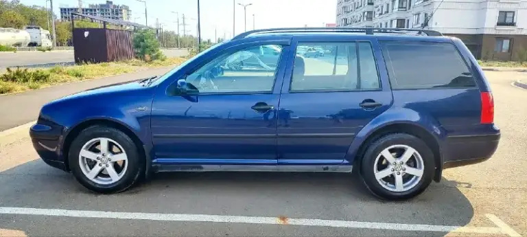 Продаю свой автомобиль volkswagen golf 4 универсал 1999 года(собственник) автотека зелёная, вин по запросу
Двигатель 1.4,пробег 235.000 т. Км, масло меняю во время, лью motul, масло не жрёт
Авто из европы пригнано в 2018 году
Состояние кузова хорошее, стекла стоят все родные, салон серый, установлена сигнализация starline с доводчиками стекла, стоит хороший свет, ближний свет (viper lazer pro) по ходовой не гремит. Авто ухоженное, салон не прокурен, комплектация :кондер обслужен и заправлен, центральныйзамок,4 электростеклоподьемника, зеркала с подогревом и электрорегулировкой, гур, esp, отдаю с регистратором и камерой заднего вида, также комплект колёс зима (belshina art motion r15)сейчас стоят cordiant comfort 2 (лето) +запчасти на авто. Авто в мариуполе
Цена :520.000 руб, реальному покупателю торг при осмотре
Номер:+79498496898, +79498496899
Если не дозвонились, пишите в личку - фотография - 6