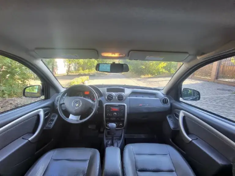 Продам авто renault duster
(Renault дастер)
Цена: 1.100.000 руб
Пробег: 70.000 родной пробег
Год выпуска: 2015 год
Город: донецк
Номер: +7 949 458 98 51
Автомобиль в отличном состояние очень надежная семейная и практичная машина.
По технической части без вложений.
Кожаный салон, подогревы сидений, климат заправлен, электро зеркалатс подогревом, штатная музыка с bluetooth, новый аккамулятор, и много другое, главное что все работает.
Без дтп, 2 хозяина, птс оригинал, два ключа, два комплекта колёс, зима/лето масло не расходует, коробка идеальная.
На остальные вопросы готов ответить по телефону.
📲 Tg: ⚡️
📞 Звоните: +7(949)4589851 - фотография - 8