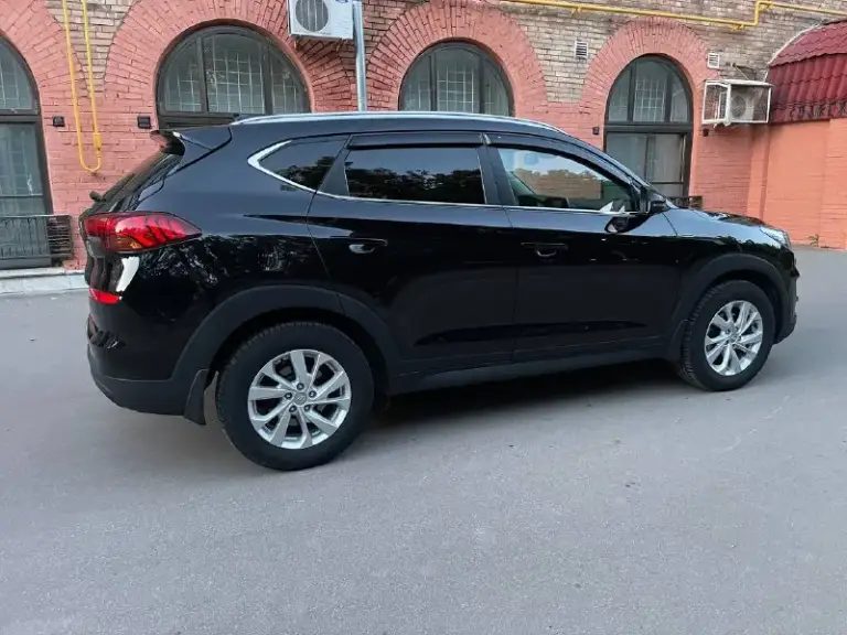 Hyundai tucson 2018
Цена 2.050.000 ₽ торг
4Wd полный привод
Акпп (aisin 6 ст. )
2.0I (150л. С. )
Пробег 86 тыс
Один хозяин
Кожаный салон
Запуск с кнопки
Заводская тонировка
Обогрев сидений
Обогрев руля
Климат контроль
Полноцветный дисплей
Круиз контроль
Led фары
Датчики дождя и света
Датчики давления в шинах
Колеса r17
Электропривод зеркал
Парктроники, камера заднего вида
Мультируль
Тел: +79499717949 осмотр донецк
Ватсап, телеграмм +79779106272 - фотография - 6