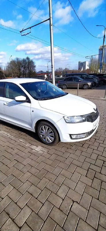 Продам шкода рапид 2017г.
1.6 , Коробка механика, надёжный и экономичный автомобиль.
Пробег 133 тыс.
Резина зима новая в подарок.
По птс второй хозяин, зелёная автотека, доки в порядке, переоформление в мрэо.
Я хозяин.
Подогрев сидений передних, бортовой компьютер, кондёр холодит, электро регулировка боковых зеркал, все исправно ничего делать не надо! Огромный багажник лифтбек.
Осмотр в донецке.
Цена 1 000 000 ₽
+79494036083 - фотография - 3