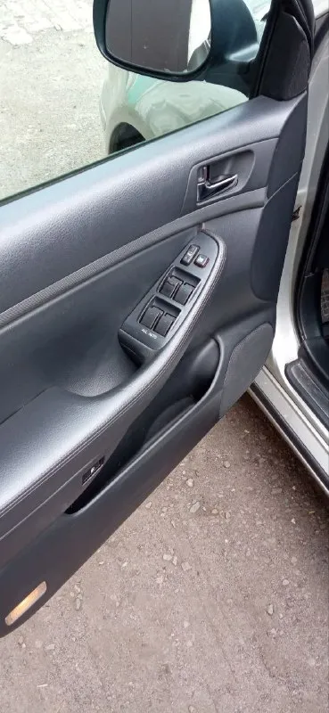 Продаётся toyota avensis 2006 г. 🏁
Ищете надежный и экономичный автомобиль? Toyota avensis 2006 — ваш идеальный выбор! 🚗
- Двигатель: 2.0 турбо — самый надежный и экономичный в линейке.
- Пробег: реальный 206,000 км. Гарантированная прозрачность истории использования.
- Происхождение: авто из франции, я единственный хозяин — бережная эксплуатация и отличное состояние.
🔧 Комплектация:
- Датчики света и дождя для комфорта и безопасности.
- Двухзонный климат-контроль — комфортный климат в любое время года.
- Парктроник и круиз-контроль для легкой и расслабленной езды.
- 6-Ступенчатая механическая коробка передач для настоящего драйва.
- Хорошая магнитола для наслаждения любимыми треками в дороге.
- Охранная система с двухсторонней связью для вашей безопасности.
🛞 Резина:
- Шины на 16 дюймов + 2 комплекта: для зимы и лета.
💵 Цена: 1,000,000 рублей
Этот toyota avensis — идеальное сочетание надежности, эффективности и комфорта. Не упустите шанс стать ее новым владельц
📞 Звоните: +7(959)1007282 - фотография - 5