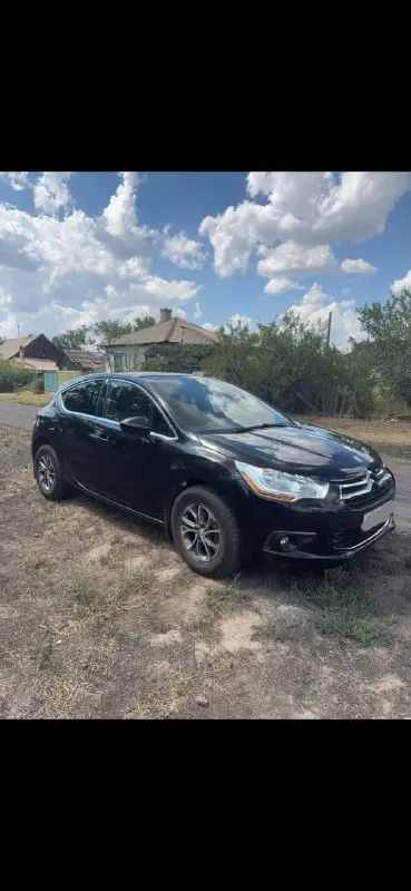 Citroën ds4, 2012 г. В. , 1.6 бензин, пробег 110 000 км (родной)
Продам стильный и надежный хэтчбек citroën ds4 в отличном состоянии.
✅ Родной пробег — 110 тыс. Км
✅ Двигатель 1.6, работает ровно, без нареканий
✅ Родной окрас, не битая, без дтп
✅ Без вложений — сел и поехал!
Комплектация:
—Мультируль
— Жк-монитор
— Климат-контроль
— Подогрев передних сидений
— Панорамное лобовое стекло
— Удобный бардачок и большой багажник с подполом для инструментов и запаски
— Режим энергосбережения: авто отключает все системы через 30 минут после остановки двигателя
И т. Д.
Автомобиль с агрессивным и современным дизайном, отлично подойдёт как для города, так и для дальних поездок.
Зимняя резина в подарок!!!!!🎁
Все документы в порядке, любые проверки приветствуются.
Цена-900000
Реальному покупателю небольшой торг
Красный луч
+7 (959) 257-79-61
Звоните по всем вопросам
📞 Звоните: +7(959)2577961 - фотография - 1